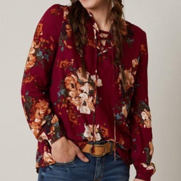 Buckle Tops - Buckle Blu Pepper chiffon top